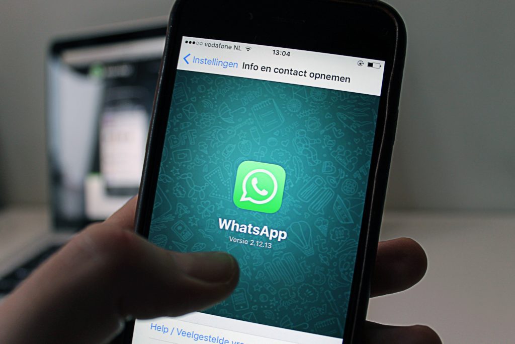 WhatsApp Security Flaw